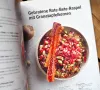 Anne Fleck Salate der Superlative Kochbuch Rezept gebratene rote Bete mit Granatapfelkernen