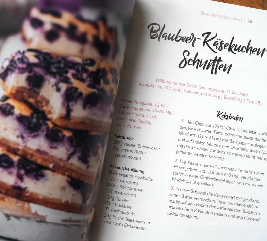Bianca Zapatka Kochbuch Vegan Cakeporn Blaubeer Kaesekuchen