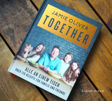 Together – Alle an einem Tisch
