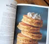 Back dich um die welt das backbuch von christian huembs rezept fuer pancakes