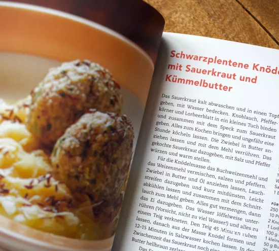 Das Kochbuch Südtirols Küche von Anneliese Kompatscher und Tobias Schmalzl 6